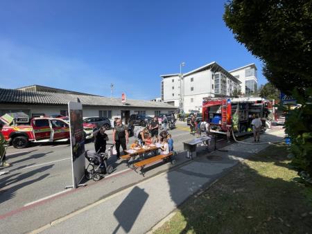 5 Predstavitev PGD Grosuplje in PGD Šmarje Sap na prireditvi Grosuplje v jeseni.